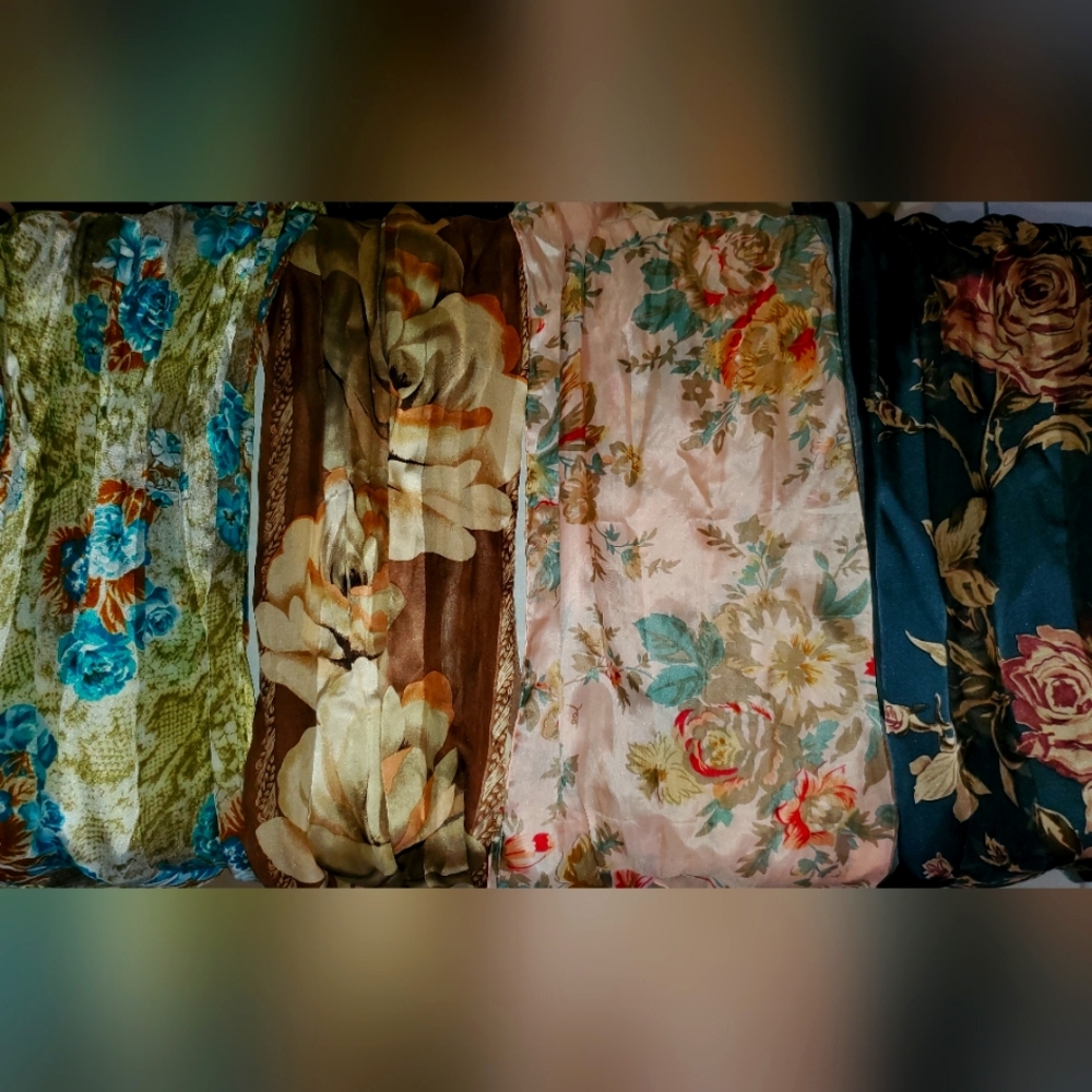 Floral Patterned Scarves Set
